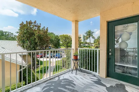 6283 La Costa Drive Boca Raton FL 33433