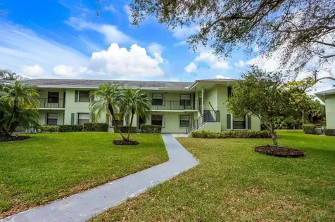1601 Sabal Ridge Circle Palm Beach Gardens FL 33418