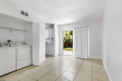 Riviera Beach FL 33404