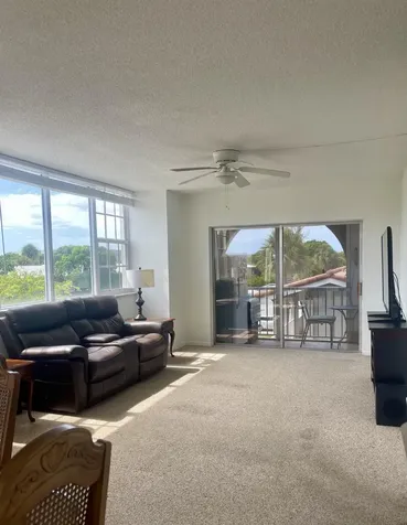 250 NE 20th Street Boca Raton FL 33431