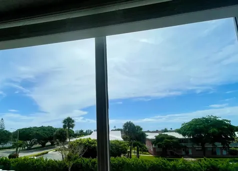 250 NE 20th Street Boca Raton FL 33431
