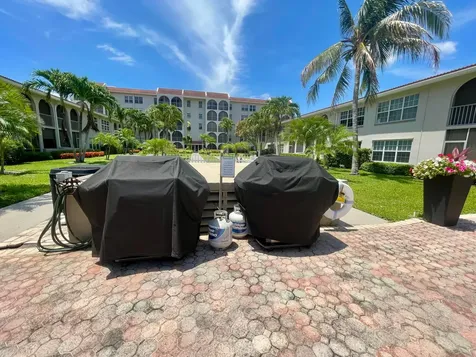 250 NE 20th Street Boca Raton FL 33431
