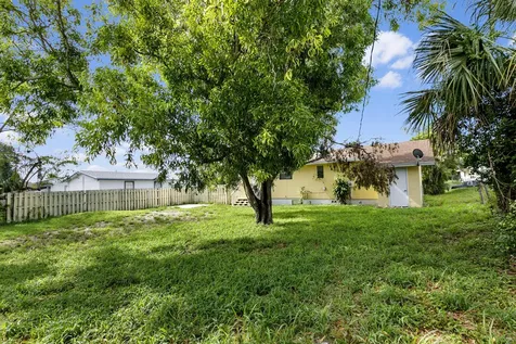 1641 W 27th Street Riviera Beach FL 33404