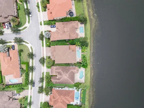 11525 NW 81st Place Parkland FL 33076