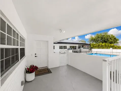 8501 NW 35th Street NW Coral Springs FL 33065