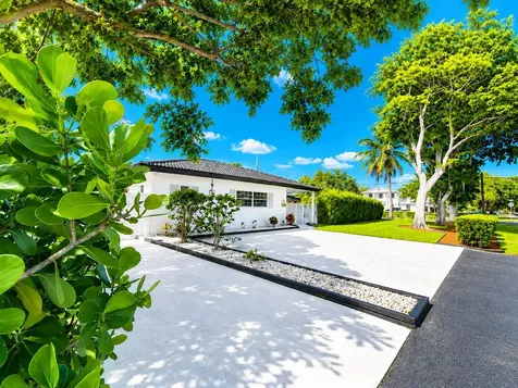 8501 NW 35th Street NW Coral Springs FL 33065