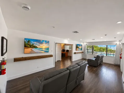 8501 NW 35th Street NW Coral Springs FL 33065