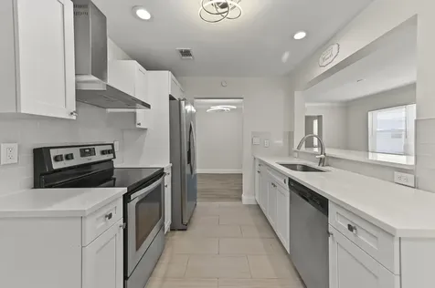 717 SW 16th Street Boynton Beach FL 33426