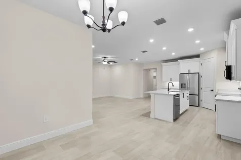 371 Miller Road Sanford FL 32773