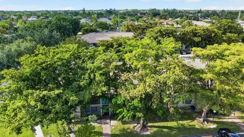 9810 Pineapple Tree Drive Boynton Beach FL 33436