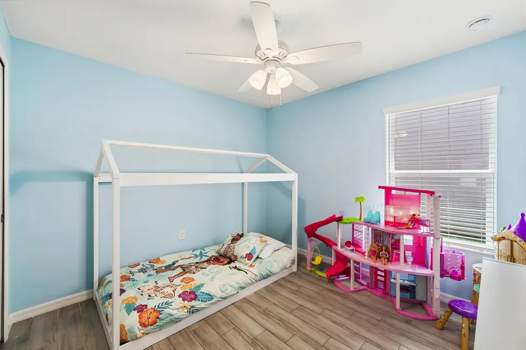 5435 NW Pine Trail Circle Port St Lucie FL 34983
