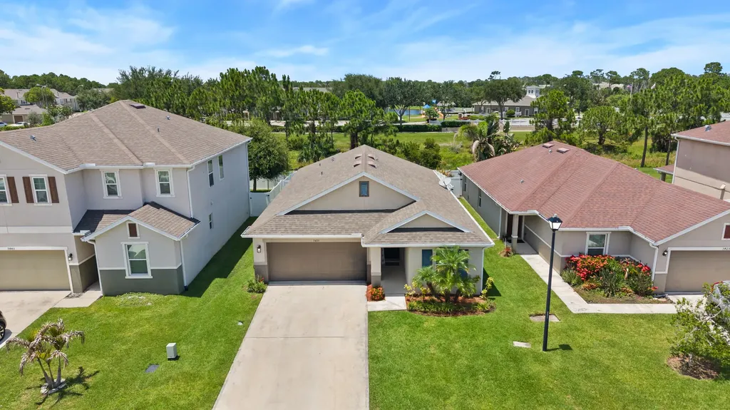 5435 NW Pine Trail Circle Port St Lucie FL 34983