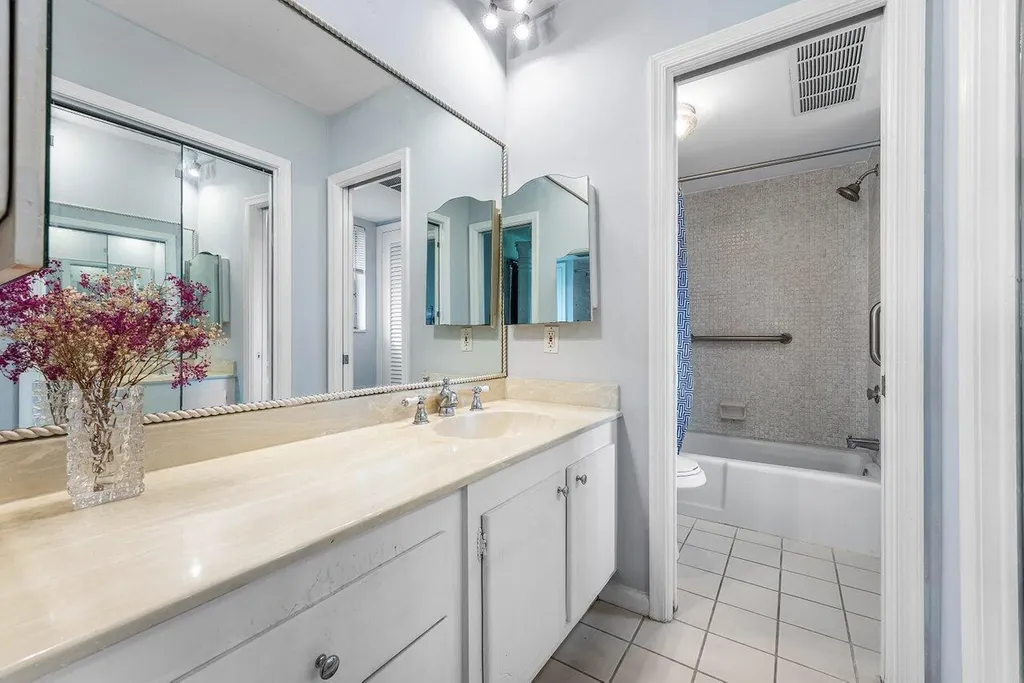 157 Atlantis Boulevard Atlantis FL 33462