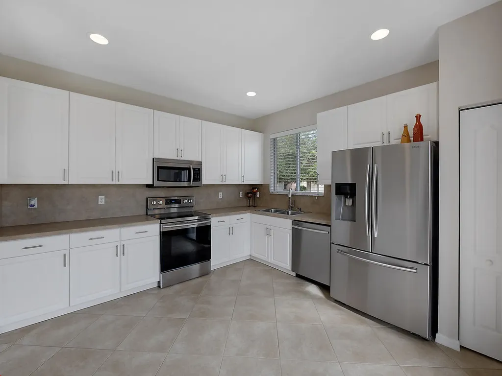 9563 SW Flowermound Circle Port St Lucie FL 34987
