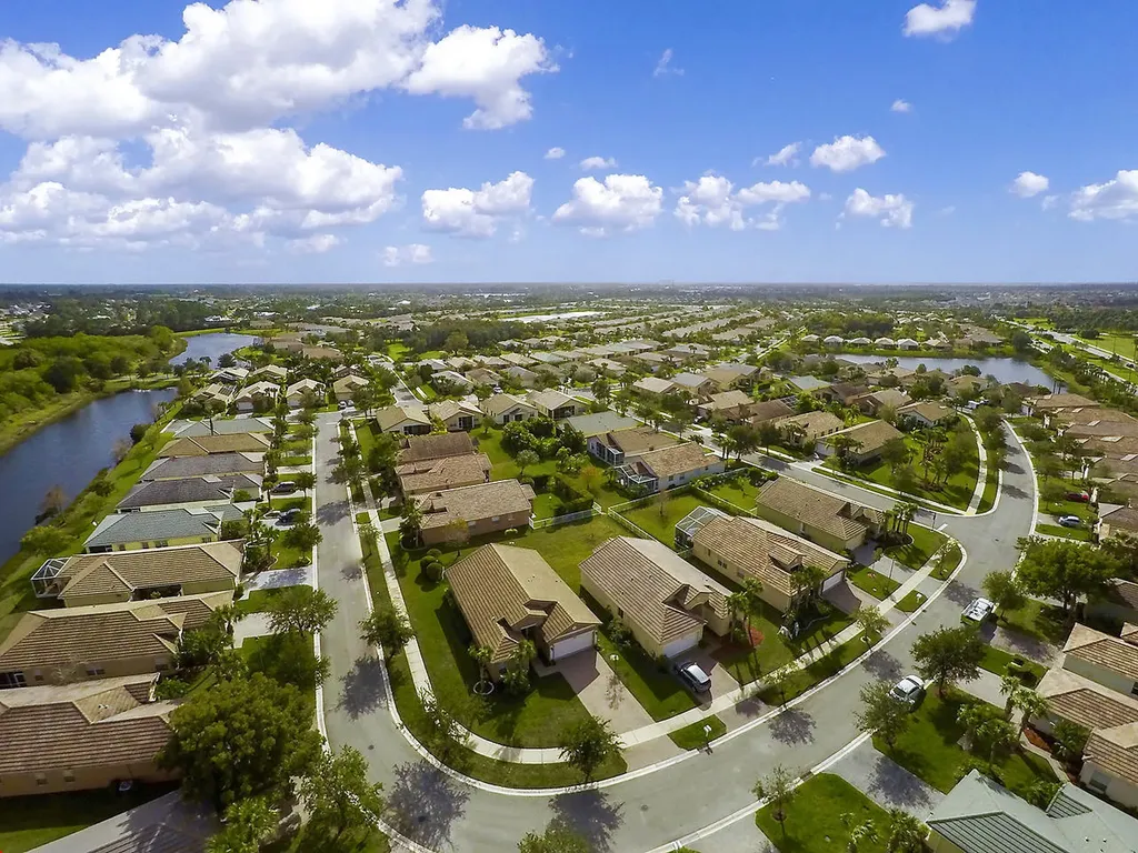 9563 SW Flowermound Circle Port St Lucie FL 34987