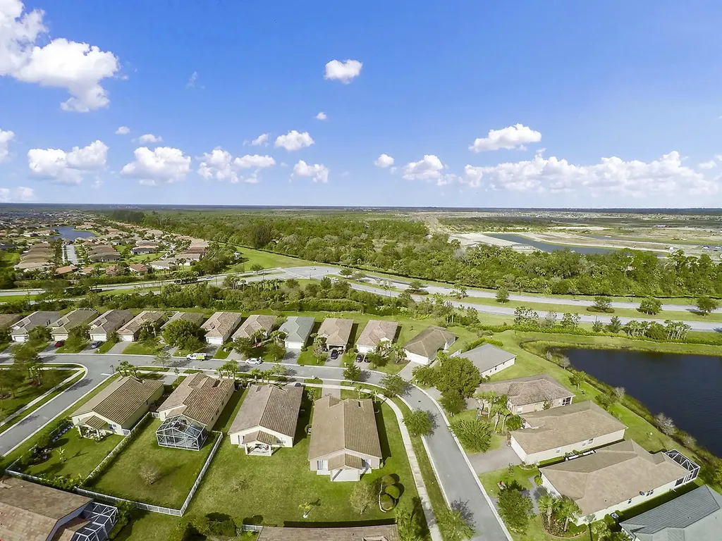 9563 SW Flowermound Circle Port St Lucie FL 34987