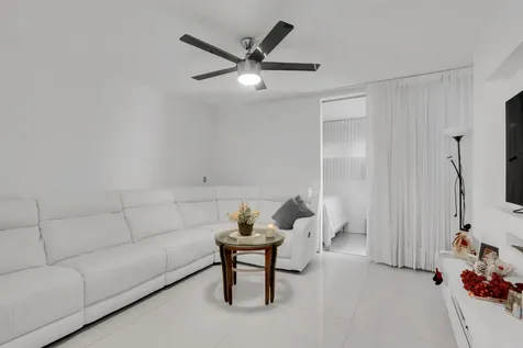 700 SE 6th Avenue Deerfield Beach FL 33441