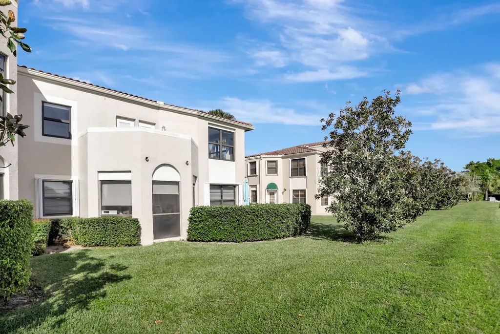 6646 Villa Sonrisa Drive Boca Raton FL 33433