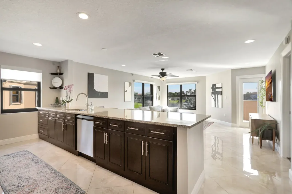 6646 Villa Sonrisa Drive Boca Raton FL 33433