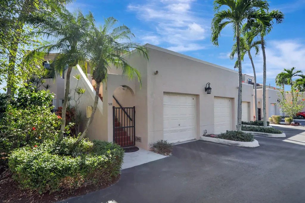 6646 Villa Sonrisa Drive Boca Raton FL 33433