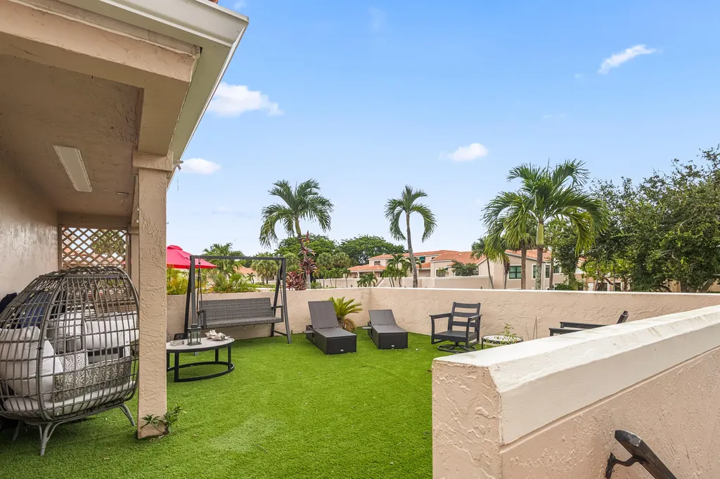 6646 Villa Sonrisa Drive Boca Raton FL 33433