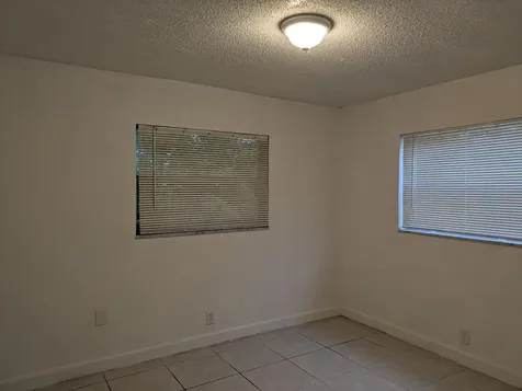 3502 Riverside Drive Coral Springs FL 33065