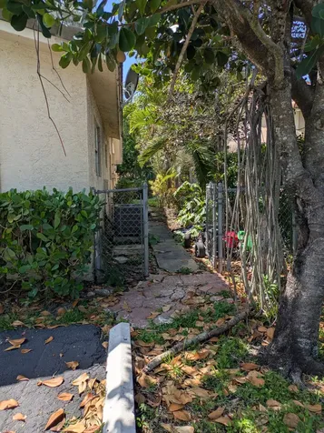 3502 Riverside Drive Coral Springs FL 33065