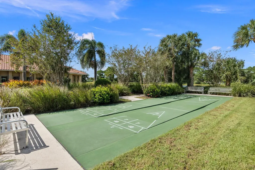 1594 SW Harbour Isle Circle Port St Lucie FL 34986