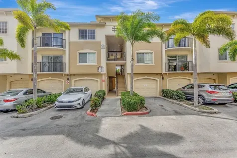 1400 S Crestwood Court S Royal Palm Beach FL 33411