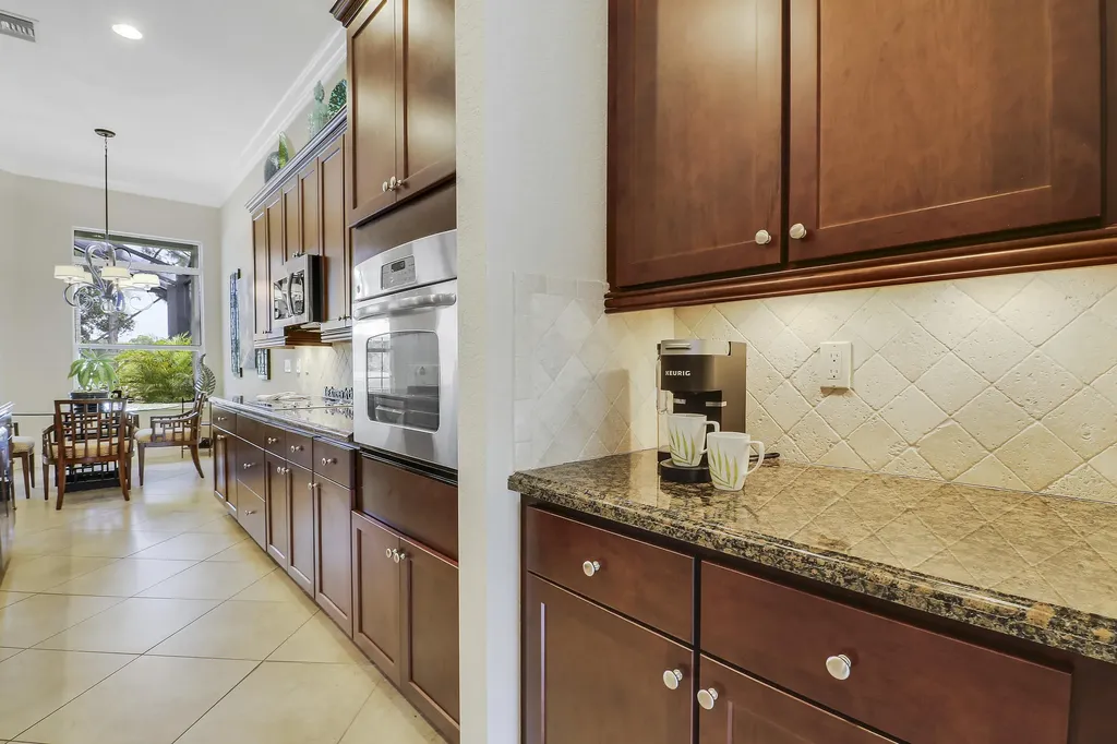9556 SW Nuova Way Port St Lucie FL 34986