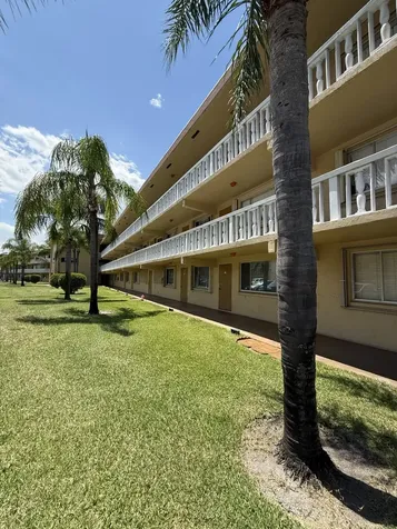 600 Village Green Court Palm Springs FL 33461