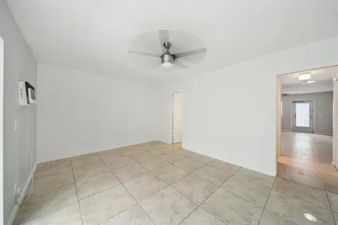114 Northampton F West Palm Beach FL 33417