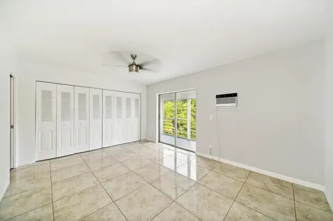 114 Northampton F West Palm Beach FL 33417