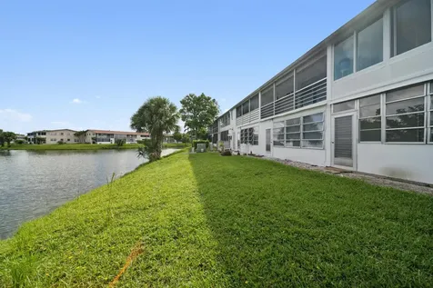 114 Northampton F West Palm Beach FL 33417
