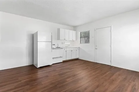 271 SW 1st Street Deerfield Beach FL 33441