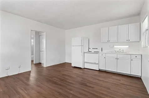 271 SW 1st Street Deerfield Beach FL 33441