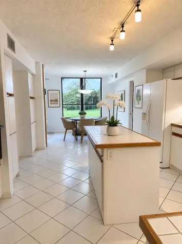 7567 Imperial Drive Boca Raton FL 33433