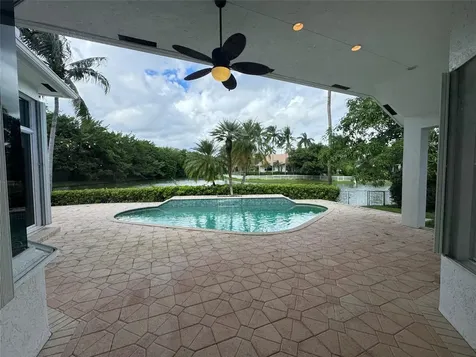 11165 Whitehawk Street Plantation FL 33324