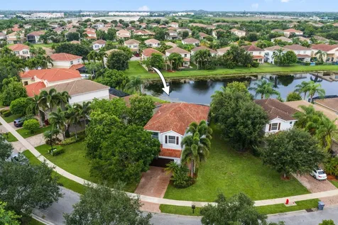 8396 Calabria Lakes Drive Boynton Beach FL 33473