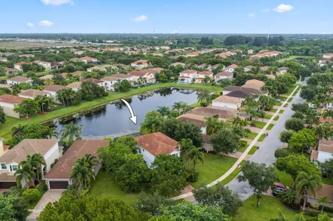 8396 Calabria Lakes Drive Boynton Beach FL 33473