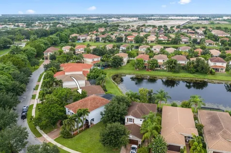 8396 Calabria Lakes Drive Boynton Beach FL 33473
