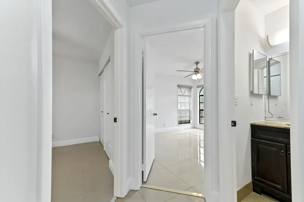 5421 Helene Circle Boynton Beach FL 33472