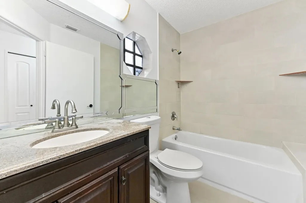 5421 Helene Circle Boynton Beach FL 33472