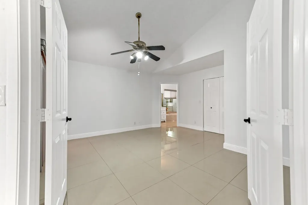 5421 Helene Circle Boynton Beach FL 33472