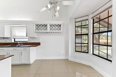 5421 Helene Circle Boynton Beach FL 33472