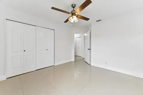 5421 Helene Circle Boynton Beach FL 33472