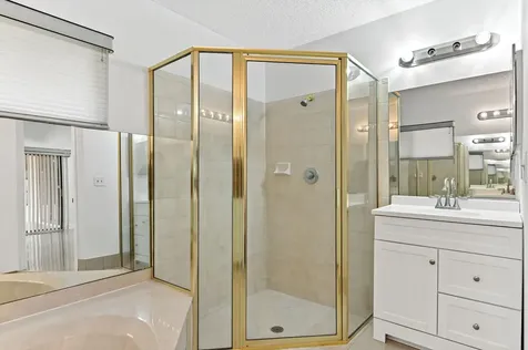 5421 Helene Circle Boynton Beach FL 33472