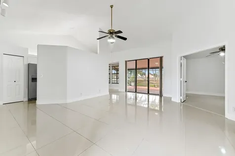 5421 Helene Circle Boynton Beach FL 33472