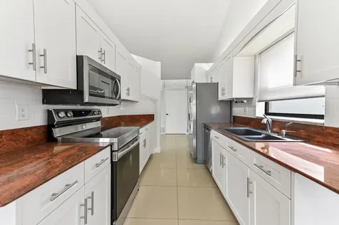 5421 Helene Circle Boynton Beach FL 33472