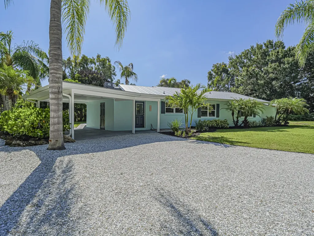 450 28th Court Vero Beach FL 32968